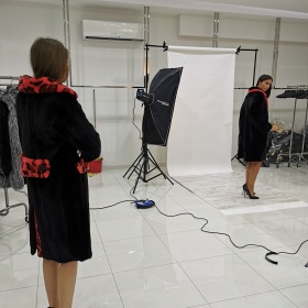 Backstage from filming for the Innov Furs catalog in Kastoria - изображение 1677